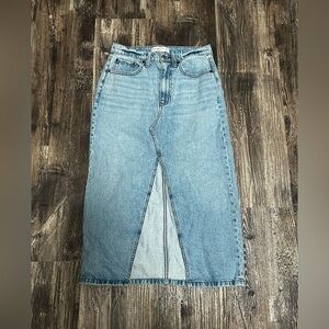 Abercrombie and Fitch Women's Denim Maxi Skirt in size 2 High Rise
